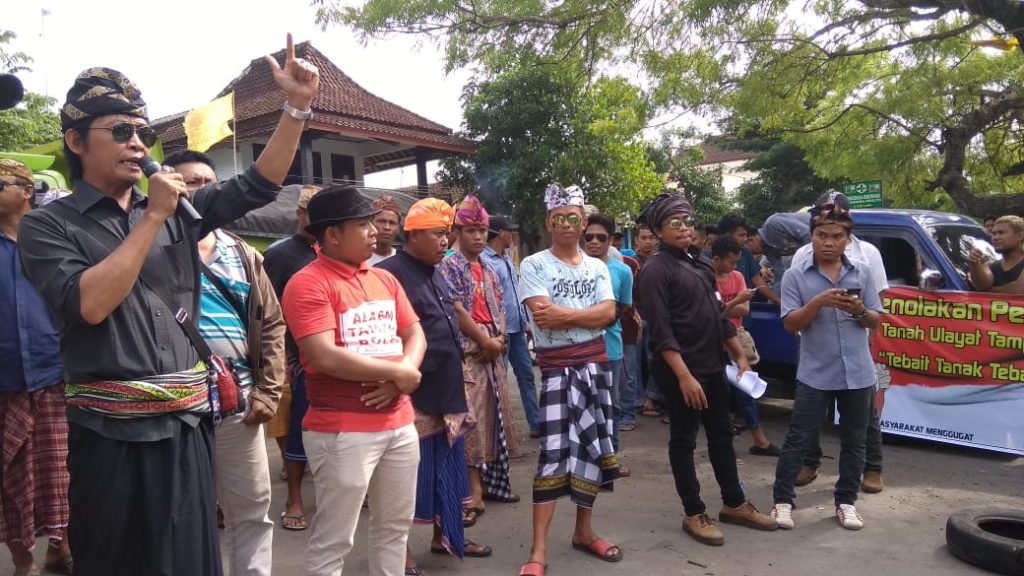 Photo Ketua PD.AMAN Lotim, aksi membela dan menuntuk pemerintah mengembalikan tanah ulayat pada masyarakat